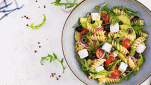 Insalata di pasta rucola e pomodori
