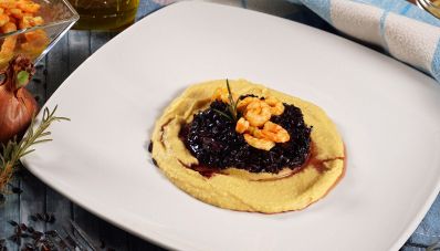 Riso venere con gamberi e ceci