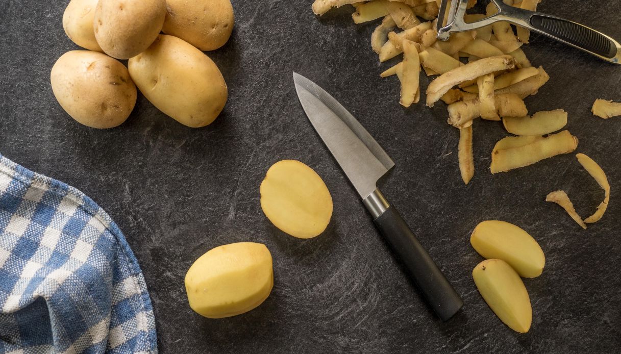 Come tagliare le patate a spicchi_step_2