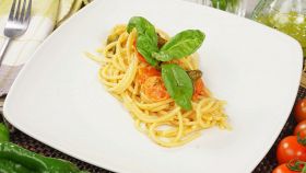Spaghetti pomodorini e pangrattato