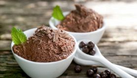 Mousse al cioccolato fondente senza zucchero