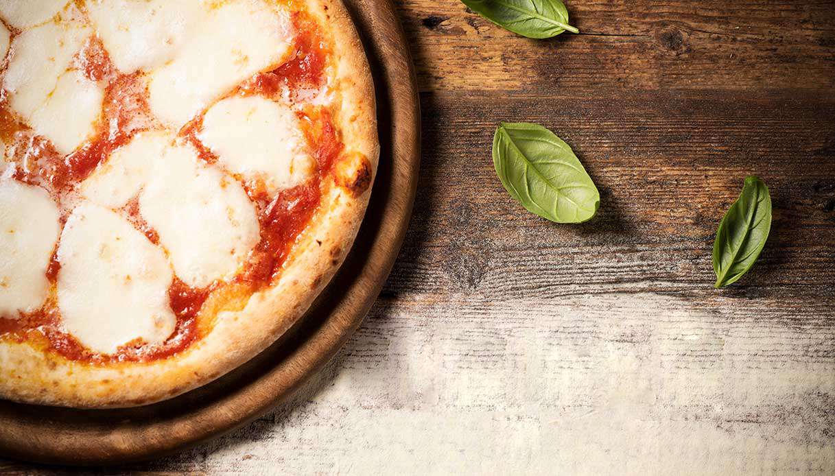 Ricetta pizza senza glutine croccante e facile da preparare