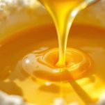 Aggiunta dello sciroppo al caffè nell'impasto