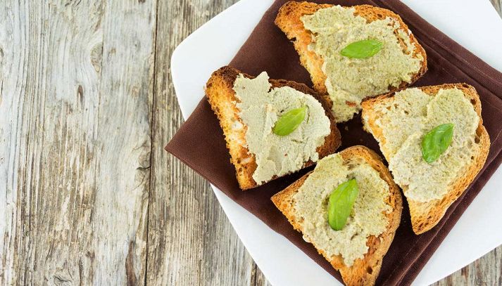 Crostini senza glutine con crema di carciofi