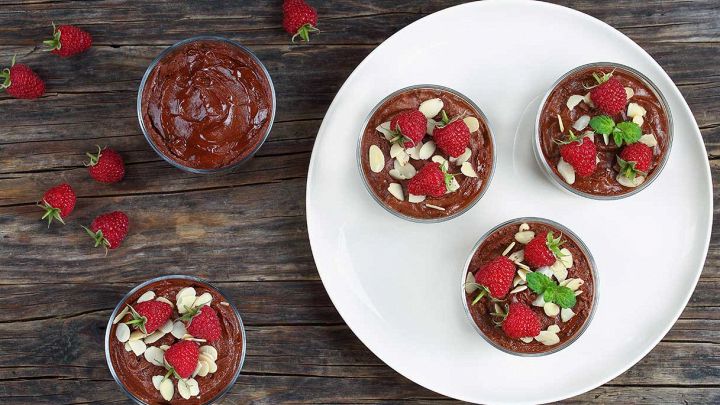 Dolce al cioccolato fondente vegano