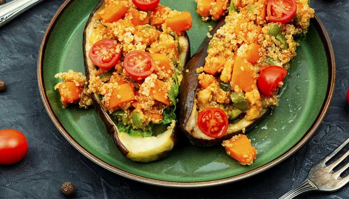 Melanzane Ripiene di Quinoa e Verdure