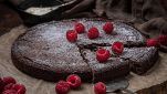 Torta vegana al cioccolato senza uova e burro