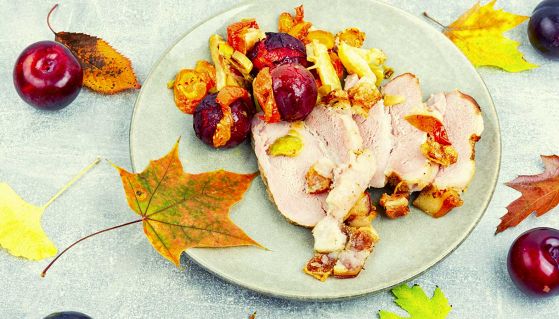 Arrosto di maiale con prugne e castagne