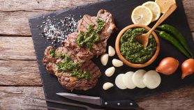 bistecca-alla-griglia-con-salsa-chimichurri