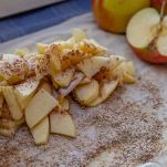 stendete le mele condite nello stesso modo in cui avete steso il pangrattato stendete le mele condite nello stesso modo in cui avete steso il pangrattato