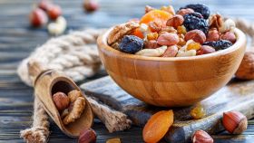 Frutta secca a dieta