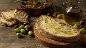 olio extravergine di oliva proprietà valori nutrizionali benefici