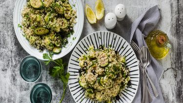 L'abbinamento fresco che dà più carattere al risotto: da provare