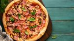 pizza-con-prosciutto-cotto-e-fromaggi