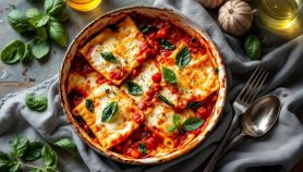 Crespelle ricotta e spinaci con sugo di pomodoro