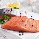 mettere-i-filetti-di-salmone-in-forno