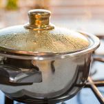 padella-coperta-per-ultimare-la-cottura