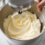 Formaggio fresco montato per il ripieno della cheesecake