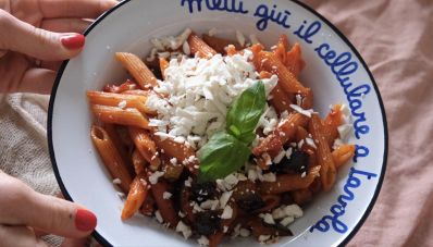 Pasta con sugo alle melanzane