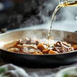 Vino bianco nell'ossobuco