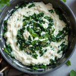Preparazione del ripieno delle crespelle