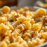 Pasta nella pirofila da forno