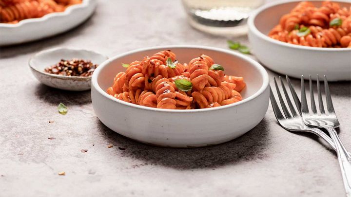 Pasta con crema di peperoni arrostiti