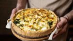 Torta rustica con broccoli e salsiccia