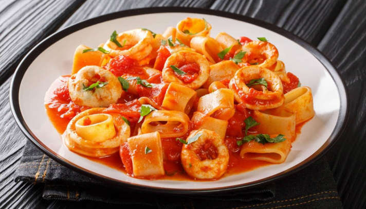 Calamarata di Mare: la ricetta facile e gustosa per un primo piatto di ...