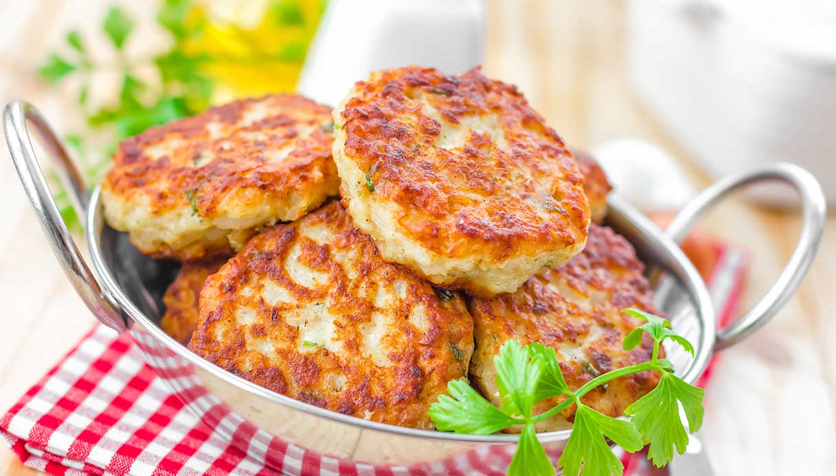 BeliceWeb.it - Polpette di tonno e zucchine con salsa di avocado e lime