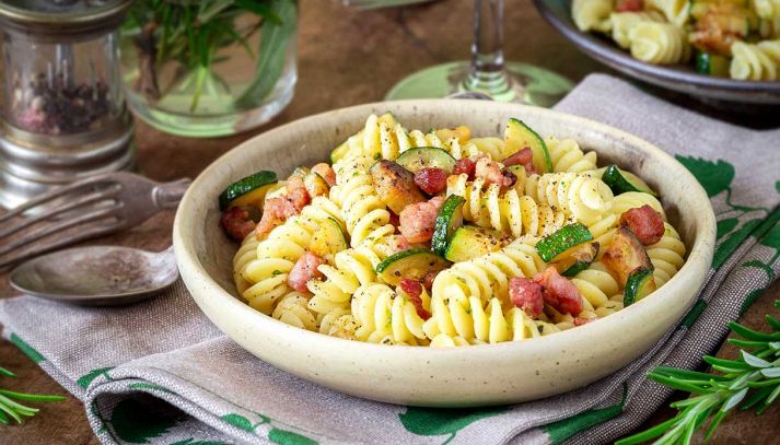 fusilli con zucchine