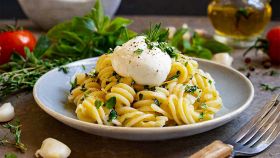 pasta con burrata