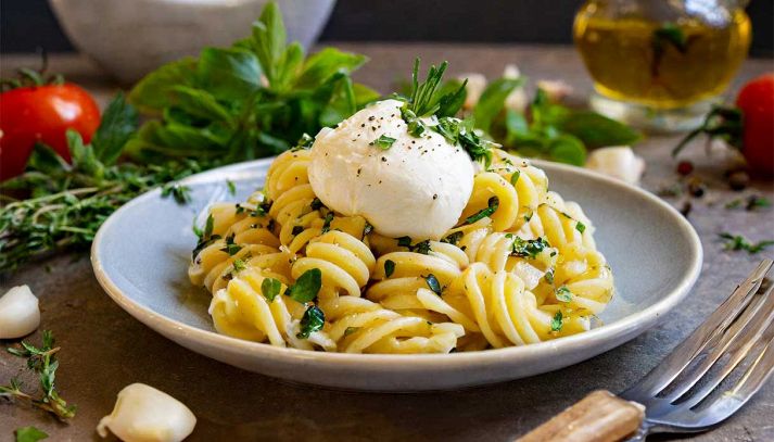 pasta con burrata