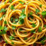 Bigoli con prezzemolo fresco