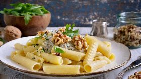 Rigatoni-con-salsa-di-noci-e-rucola-6443