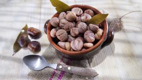 Castagne bollite: la ricetta semplice e sana per un gusto unico