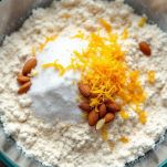 Ingredienti secchi dei roccocò napoletani