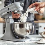 Farina e sale nella planetaria