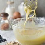 Versate l’impasto nello stampo