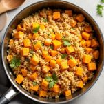 Farro e zucca amalgamati in casseruola
