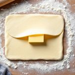 Pasta chiusa intorno al panetto di burro.