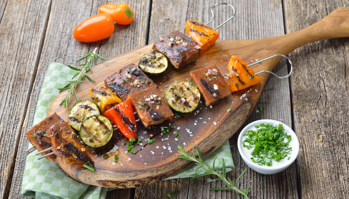 Tante proteine, zero grassi saturi: i benefici del seitan (non solo per vegetariani e vegani)