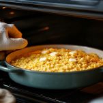 Riso cotto in forno e sgranato con burro.