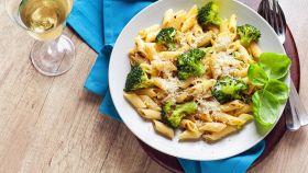 Il primo piatto super economico con verdure e pesce
