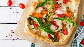 La torta salata furba che risolve la cena