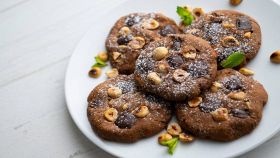 Biscotti  al cioccolato e nocciole