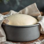 Impasto in stampo in lievitazione