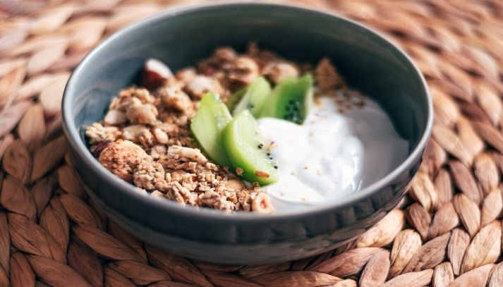 Muesli e yogurt fatti in casa