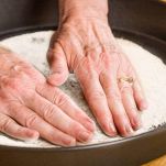 Impasto nella teglia