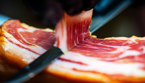 Ottimo prosciutto crudo tagliato a mano